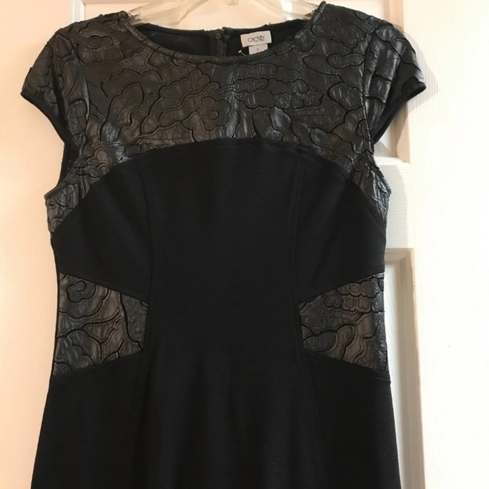 New Beautiful Cache contour dress size 6